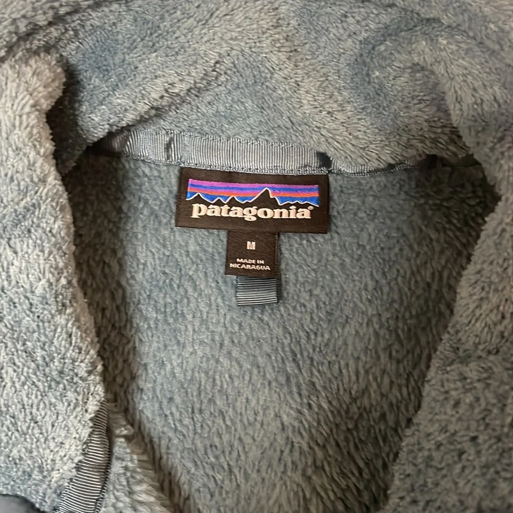 Women's Patagonia Jacket blue size medium - Picture 2 of 3